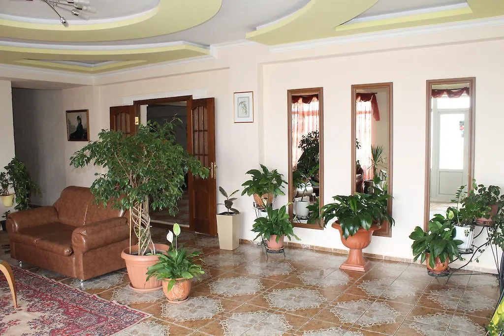 Green Hotel